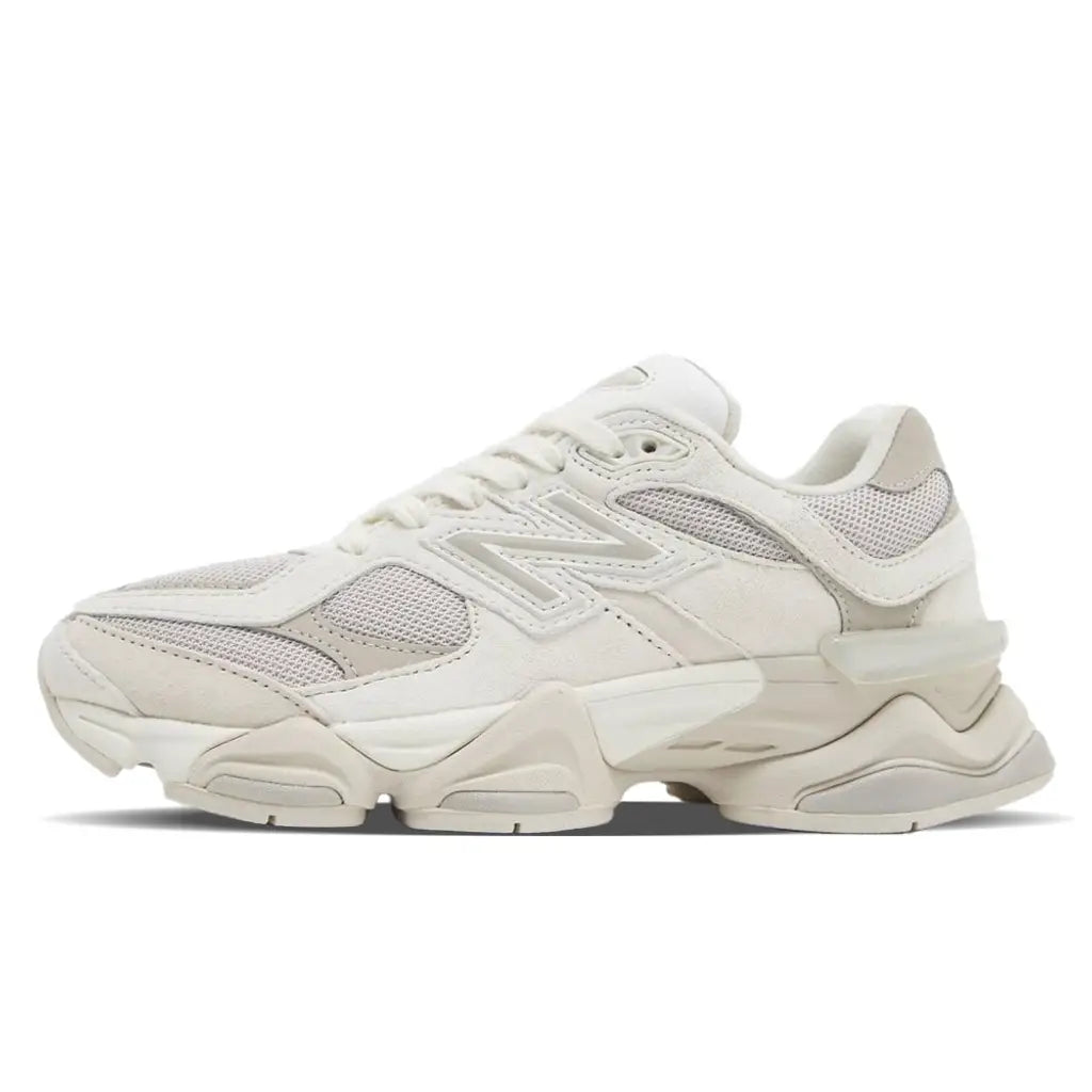 New Balance 530 Trainers – Moonbeam / Sea Salt Light Grey / White