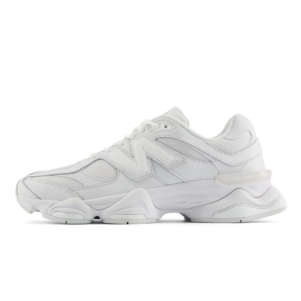 New Balance 9060 – Triple White