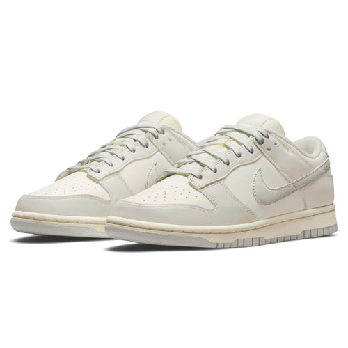 Nike Dunk Low Wmns 'Light Bone'